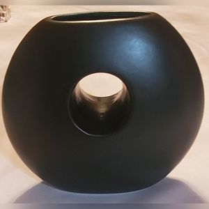 Black Circle Vase